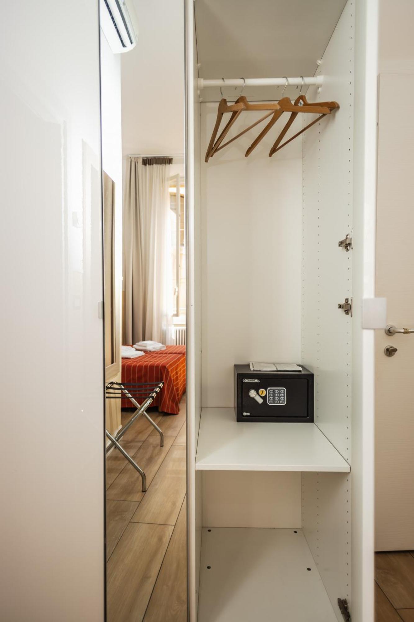 Il Tiro Rooms 博洛尼亚 外观 照片